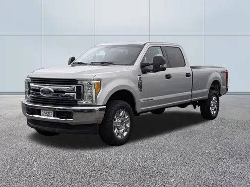 2017 Ford F-250 Super Duty XLT 4WD photo