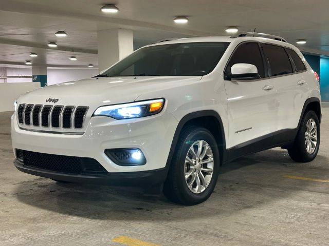 2019 Jeep Cherokee Latitude 4WD photo