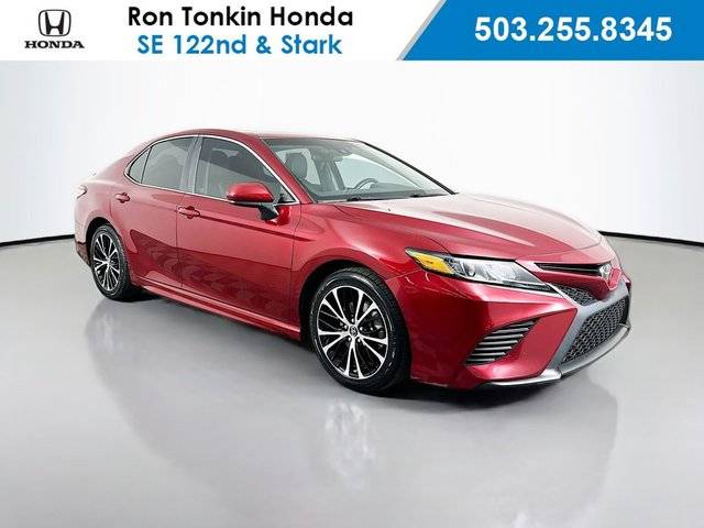 2018 Toyota Camry SE FWD photo