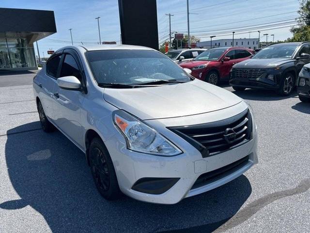 2018 Nissan Versa S FWD photo