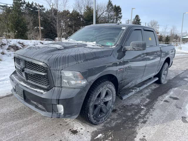 2018 Ram 1500 Express 4WD photo