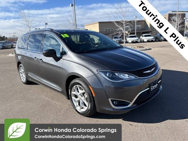 2018 Chrysler Pacifica Minivan Touring L Plus FWD photo