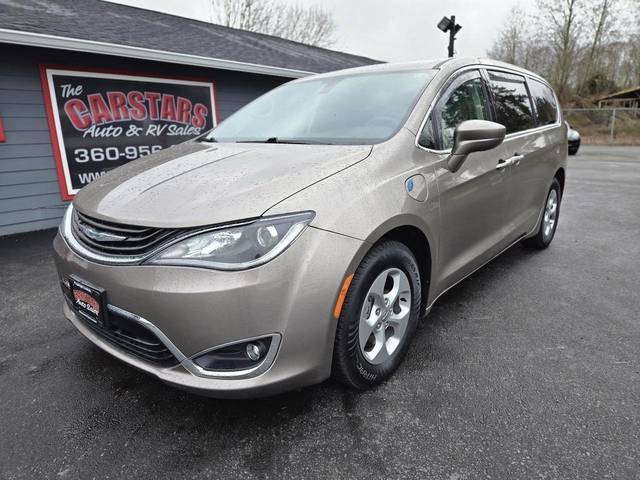 2018 Chrysler Pacifica Minivan Hybrid Touring Plus FWD photo
