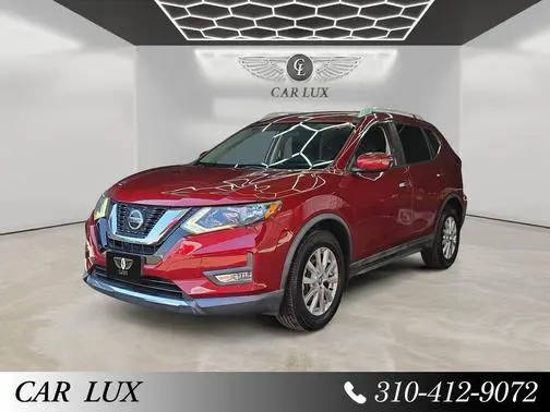 2018 Nissan Rogue SV FWD photo