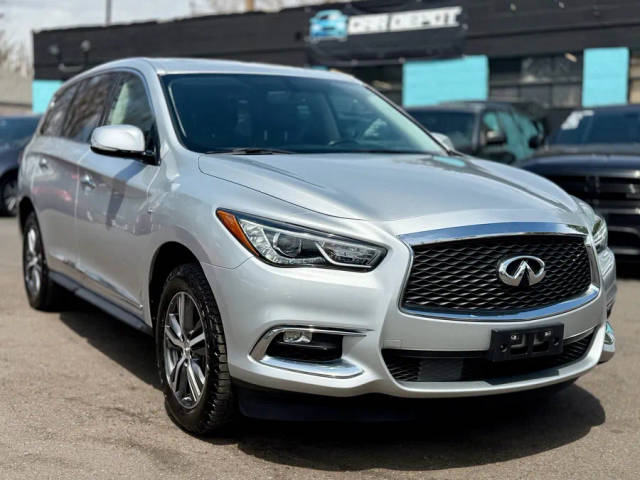 2017 Infiniti QX60  AWD photo