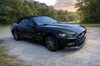 2017 Ford Mustang GT Premium RWD photo