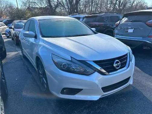 2018 Nissan Altima 2.5 SR FWD photo