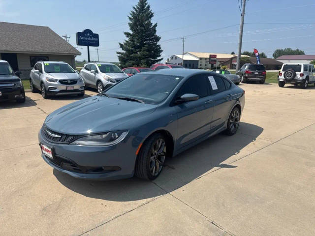 2015 Chrysler 200 S FWD photo