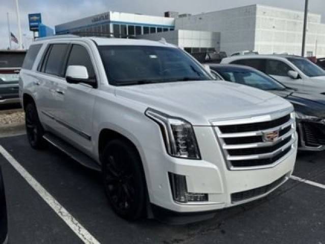 2018 Cadillac Escalade Luxury 4WD photo