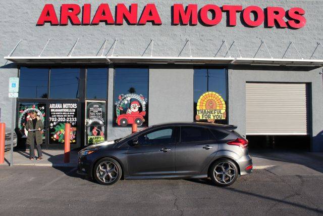 2018 Ford Focus ST FWD photo