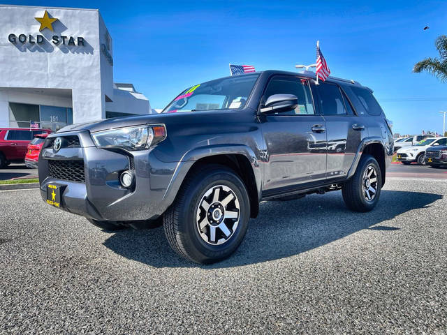 2018 Toyota 4Runner SR5 RWD photo