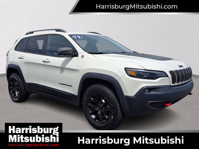 2019 Jeep Cherokee Trailhawk 4WD photo