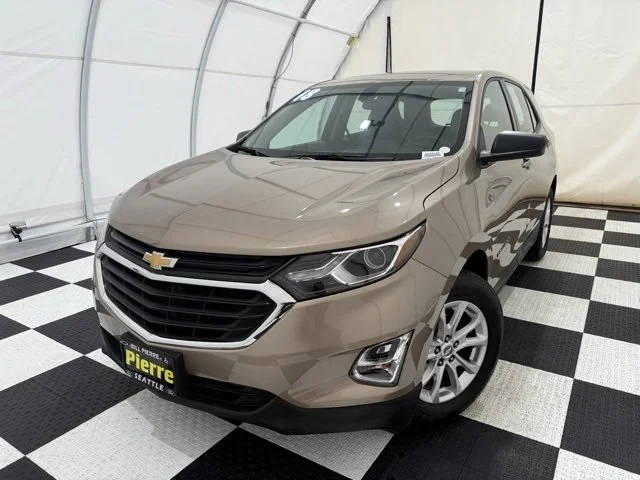 2018 Chevrolet Equinox LS FWD photo