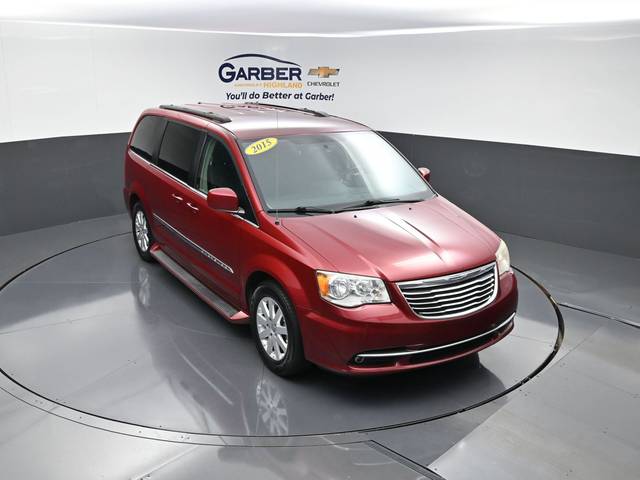 2015 Chrysler Town and Country Touring FWD photo