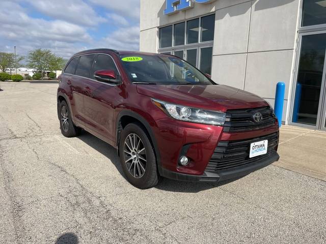 2018 Toyota Highlander SE AWD photo