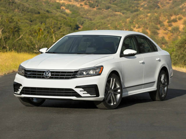 2018 Volkswagen Passat 2.0T S FWD photo