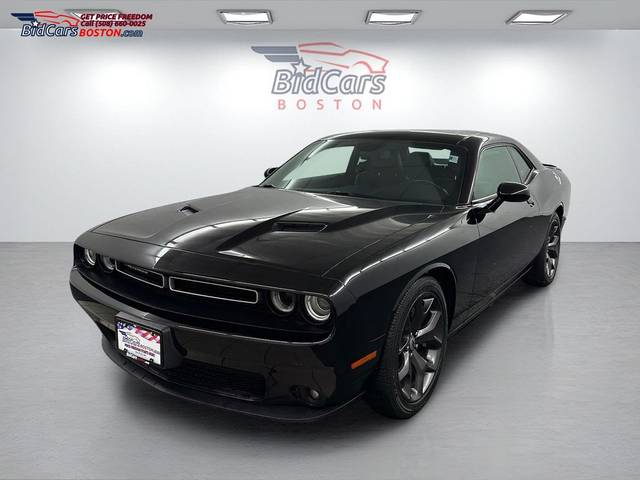 2018 Dodge Challenger SXT Plus RWD photo