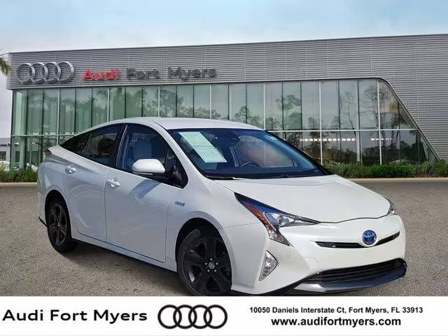 2018 Toyota Prius Four Touring FWD photo