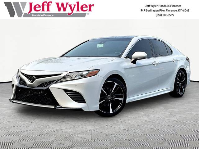 2018 Toyota Camry XSE FWD photo