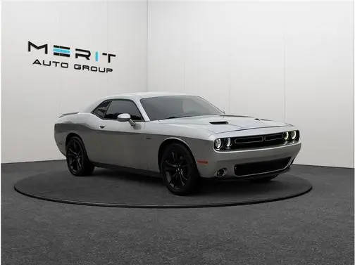 2018 Dodge Challenger R/T RWD photo