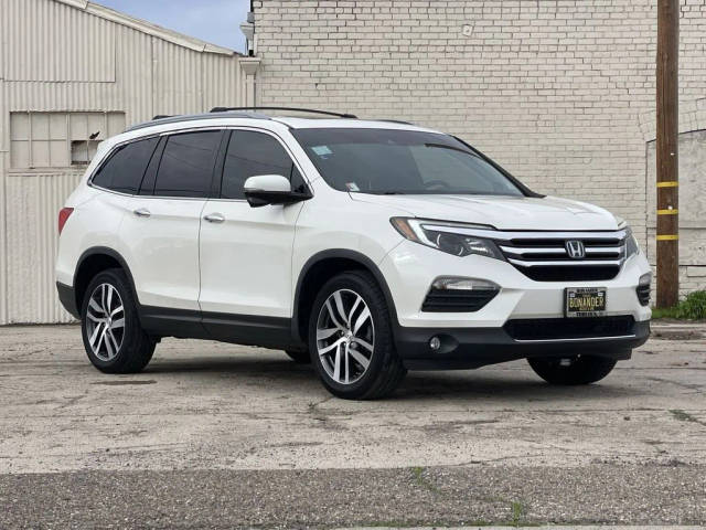 2018 Honda Pilot Touring AWD photo