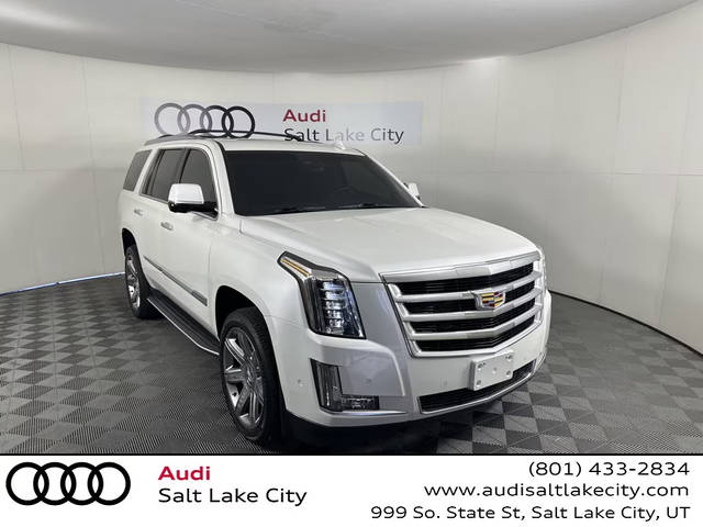 2017 Cadillac Escalade Luxury 4WD photo