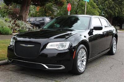 2018 Chrysler 300 Touring L RWD photo