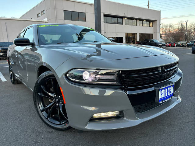 2018 Dodge Charger SXT Plus RWD photo