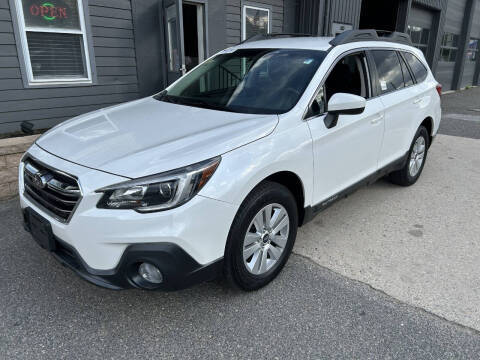 2018 Subaru Outback Premium AWD photo