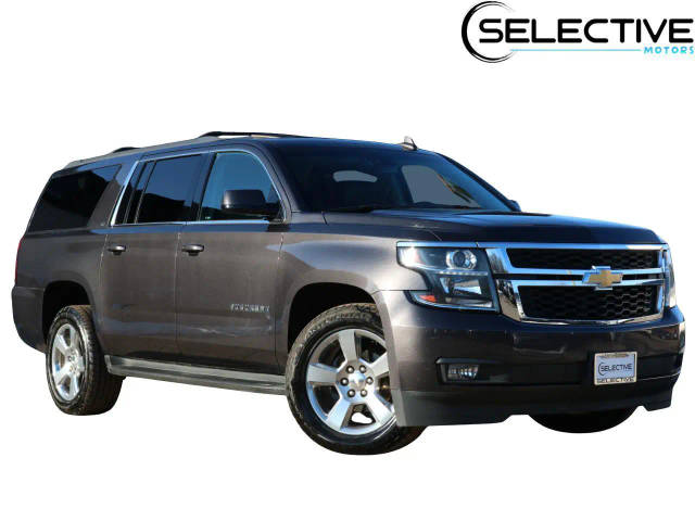 2018 Chevrolet Suburban LT 4WD photo