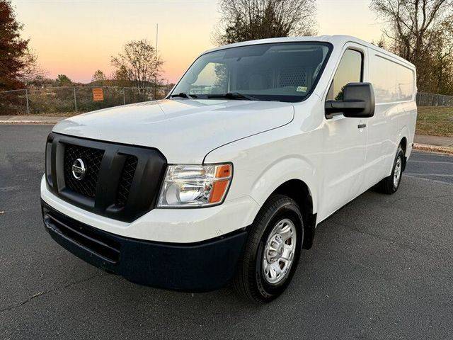 2018 Nissan NV Cargo SV RWD photo
