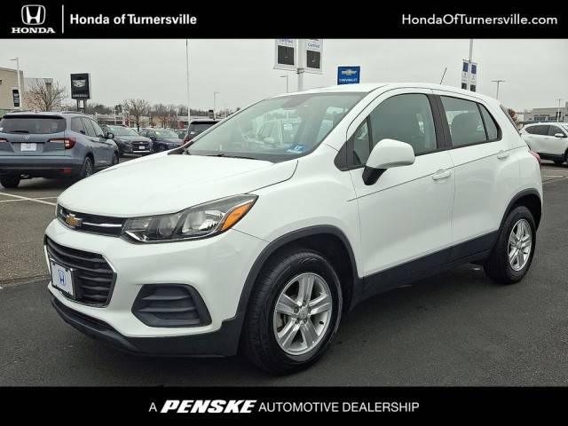 2018 Chevrolet Trax LS AWD photo