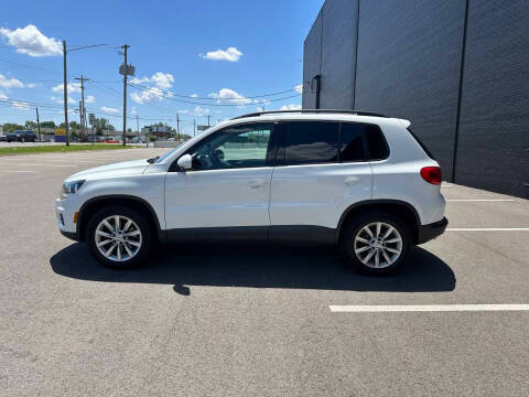 2017 Volkswagen Tiguan S AWD photo