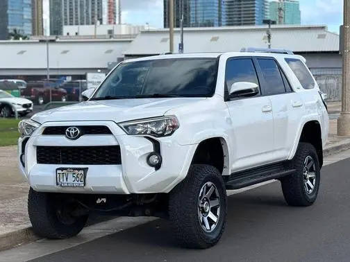 2018 Toyota 4Runner SR5 RWD photo