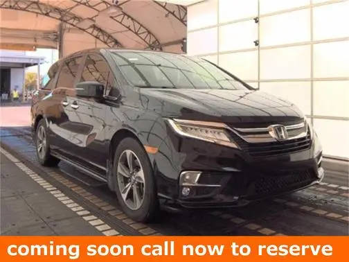2018 Honda Odyssey Touring FWD photo
