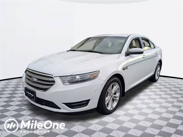 2018 Ford Taurus SEL FWD photo