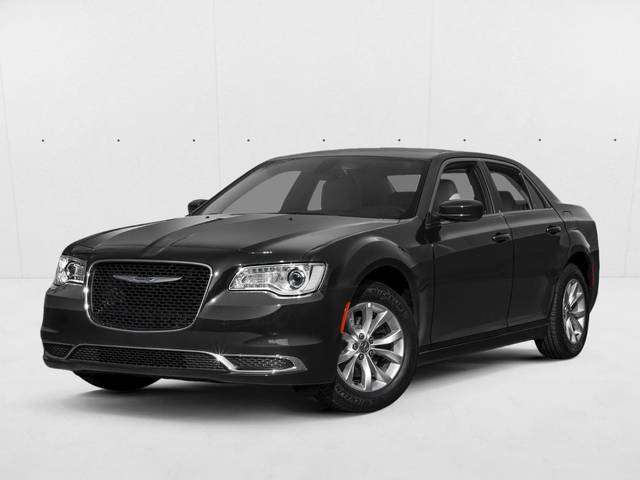 2017 Chrysler 300 Limited RWD photo