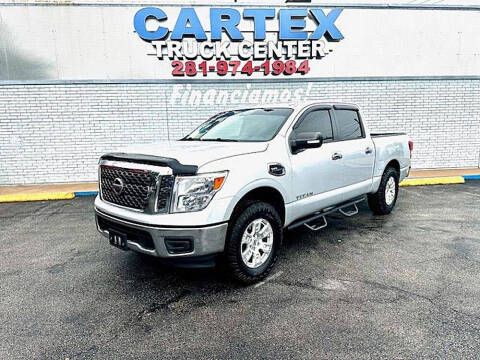 2017 Nissan Titan SV RWD photo