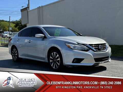 2017 Nissan Altima 2.5 SV FWD photo