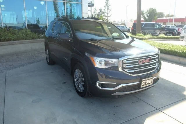 2017 GMC Acadia SLE FWD photo