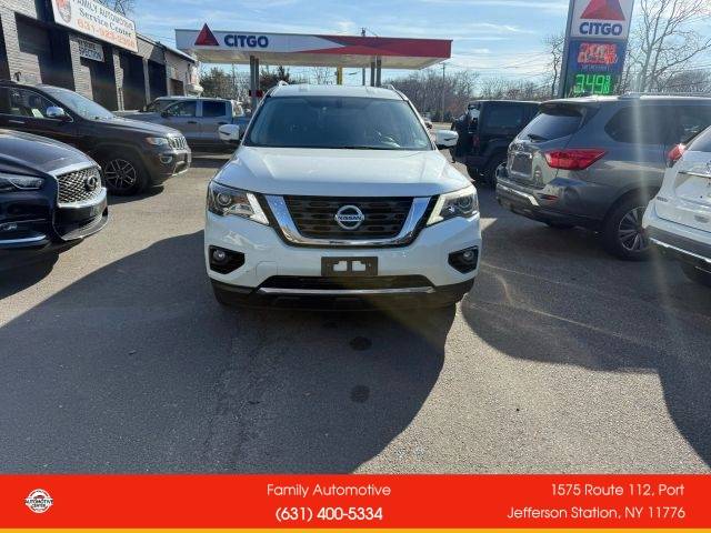 2017 Nissan Pathfinder SL 4WD photo