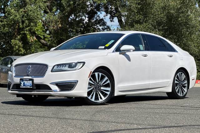 2018 Lincoln MKZ Hybrid Reserve FWD photo
