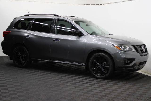 2018 Nissan Pathfinder SL FWD photo