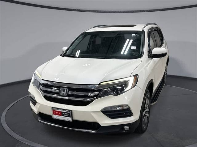 2018 Honda Pilot Touring AWD photo