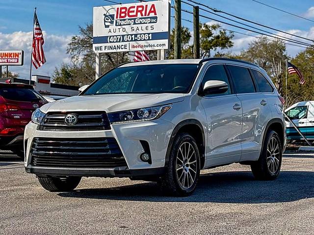2018 Toyota Highlander SE FWD photo