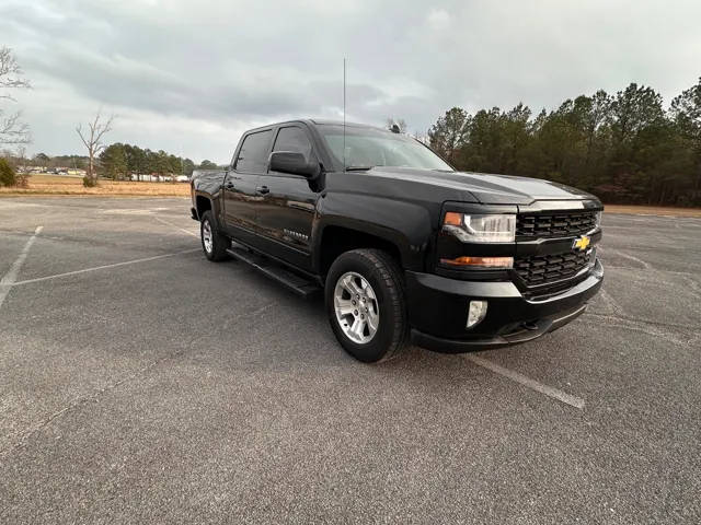 2018 Chevrolet Silverado 1500 LT 4WD photo