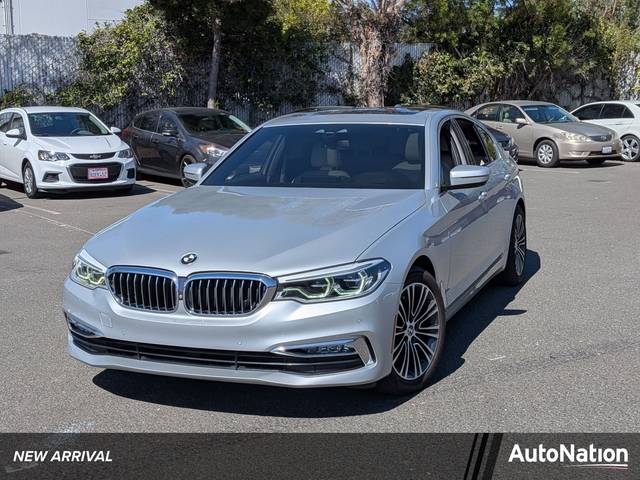 2018 BMW 5 Series 530i RWD photo