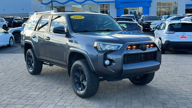 2018 Toyota 4Runner SR5 4WD photo