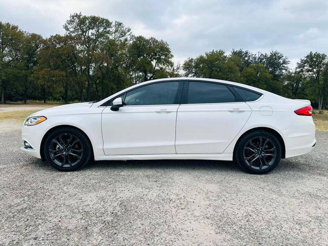 2018 Ford Fusion SE FWD photo