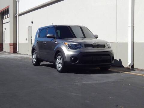 2018 Kia Soul Base FWD photo
